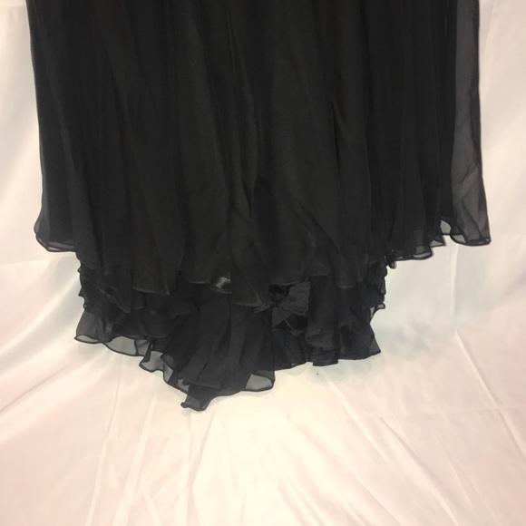 SHERRI HILL BLACK GOWN WITH BEDAZZLED STRAP - Picture 4 of 8